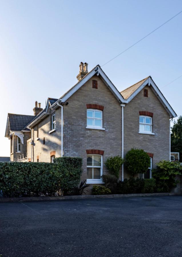 Cranborne House Hotel Poole Bagian luar foto