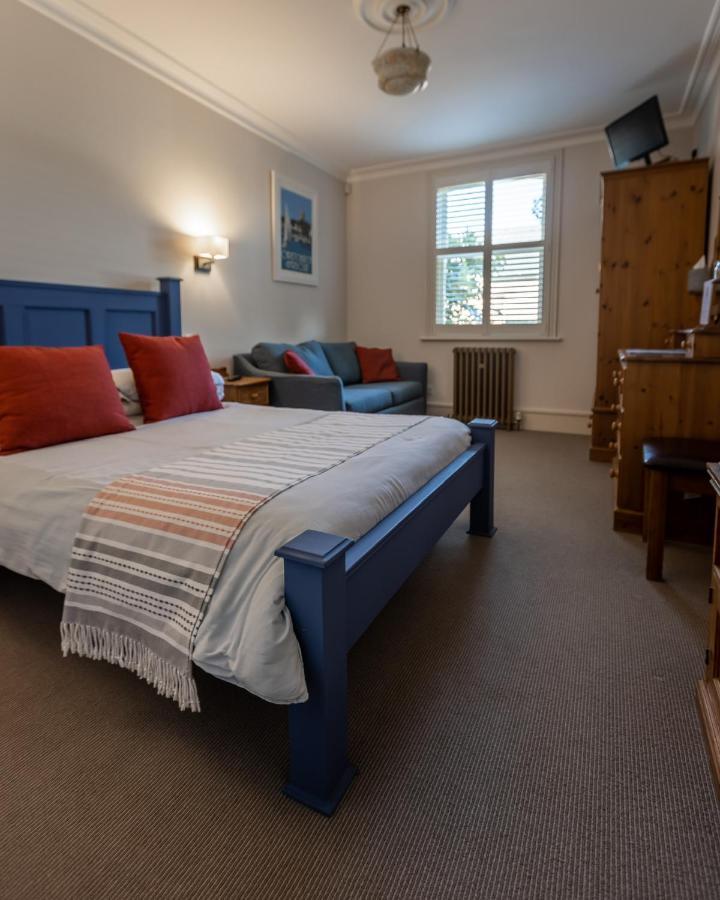 Cranborne House Hotel Poole Bagian luar foto