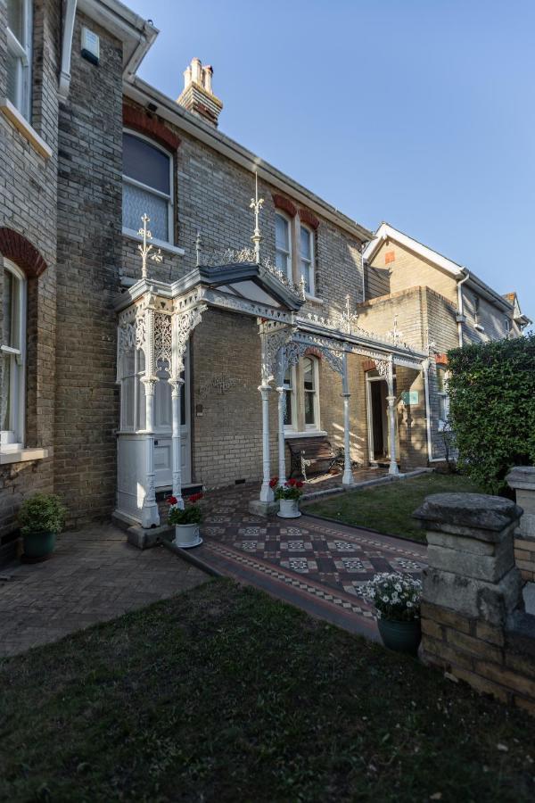 Cranborne House Hotel Poole Bagian luar foto